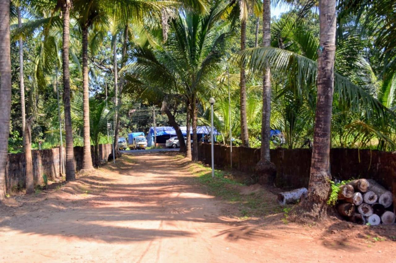 Dsk Studio Apartment, Siolim, Goa. エクステリア 写真